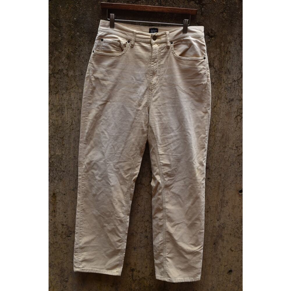 BDG Urban Outfitters High-Rise Straight Leg Jeans – Size 30